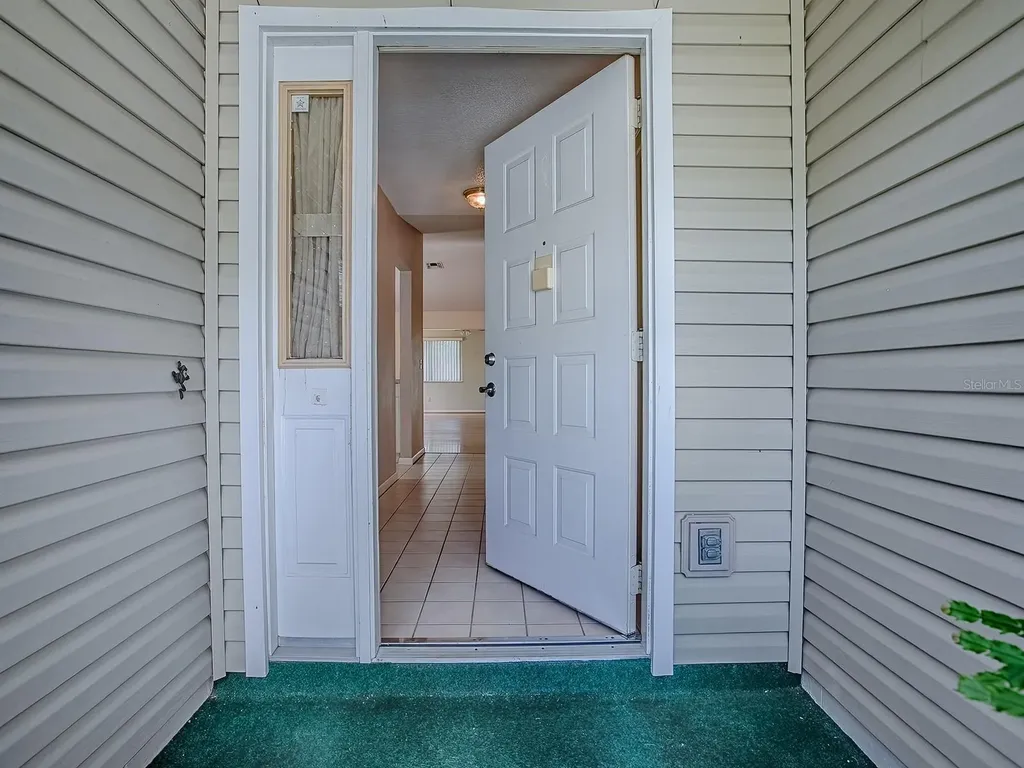 642 Glen Oaks Drive Leesburg FL 34748