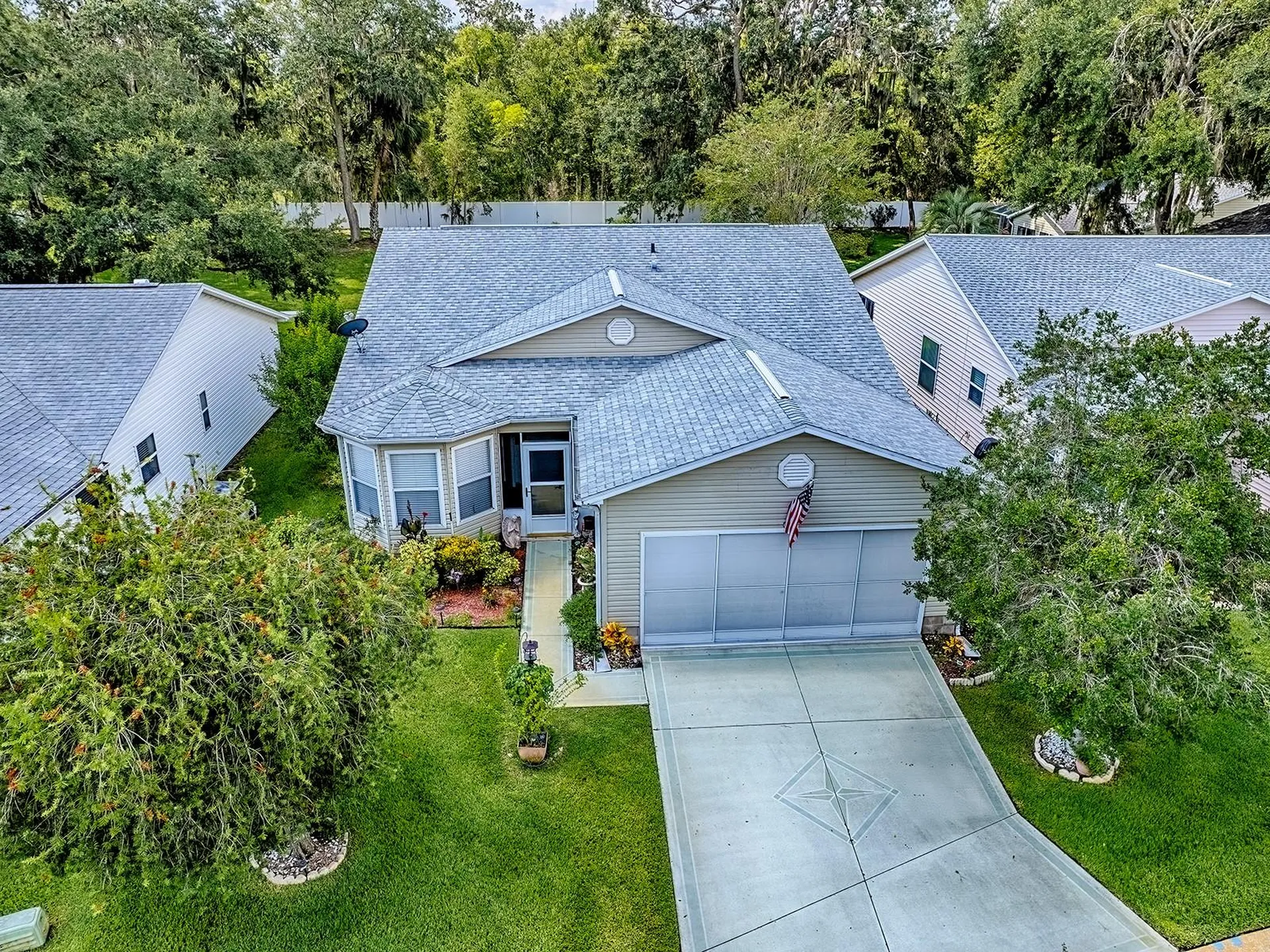 642 Glen Oaks Drive Leesburg FL 34748