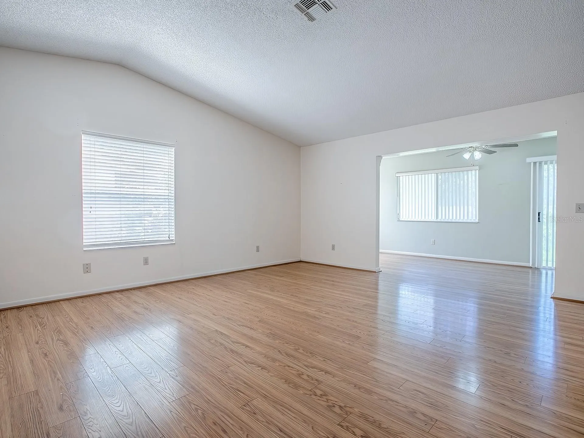 642 Glen Oaks Drive Leesburg FL 34748