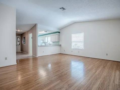 642 Glen Oaks Drive Leesburg FL 34748