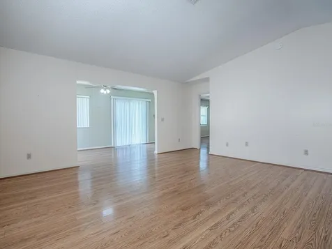 642 Glen Oaks Drive Leesburg FL 34748
