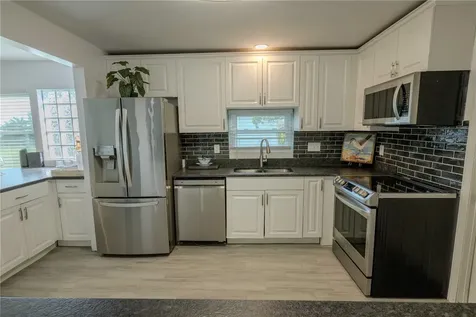 1101 28th Avenue S St Petersburg FL 33705