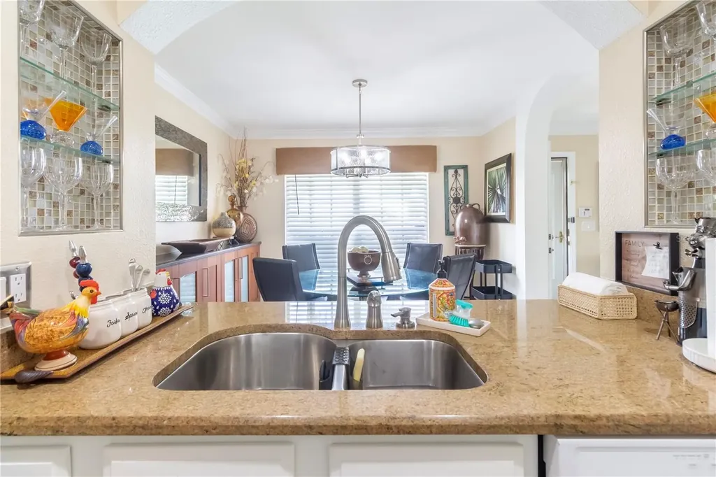 737 Kensington Lake Circle Brandon FL 33511