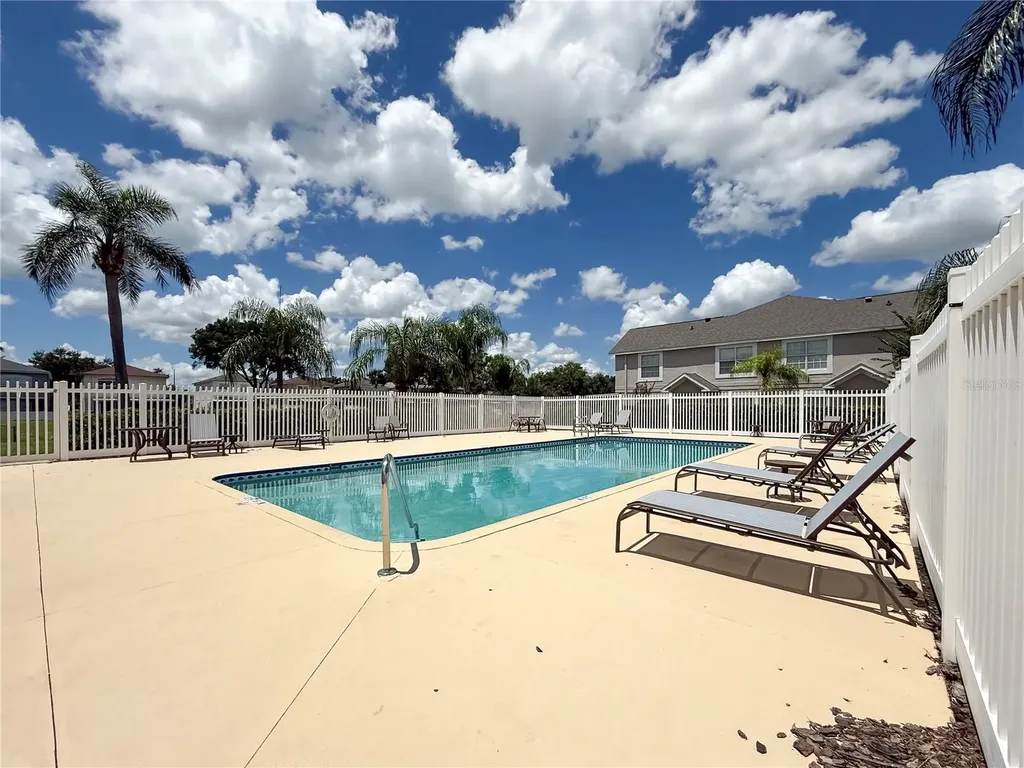 737 Kensington Lake Circle Brandon FL 33511