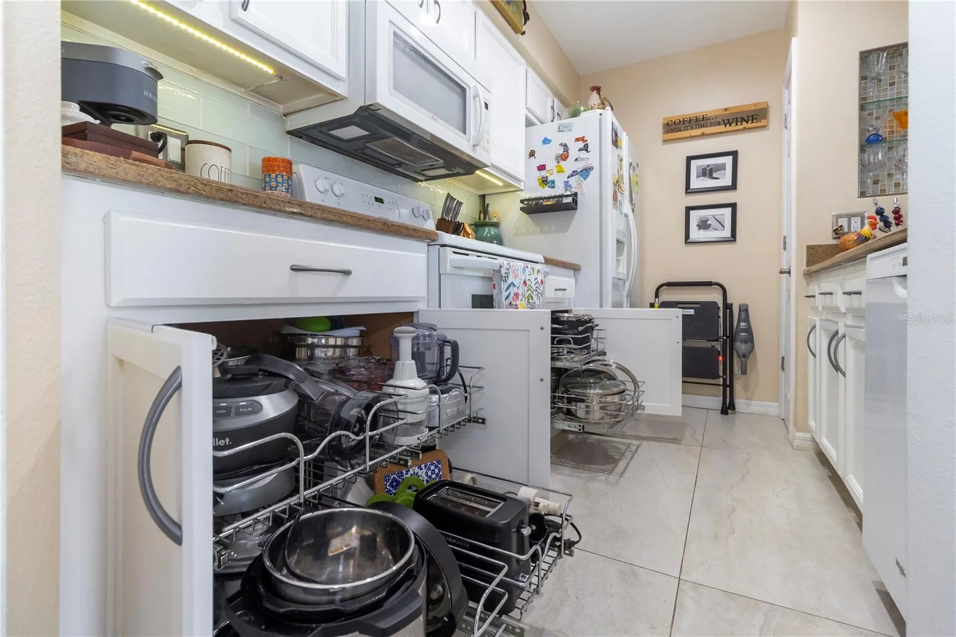 737 Kensington Lake Circle Brandon FL 33511