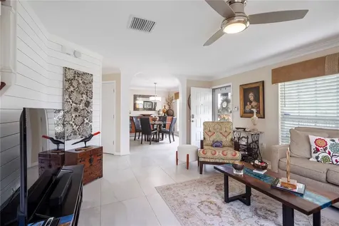 737 Kensington Lake Circle Brandon FL 33511