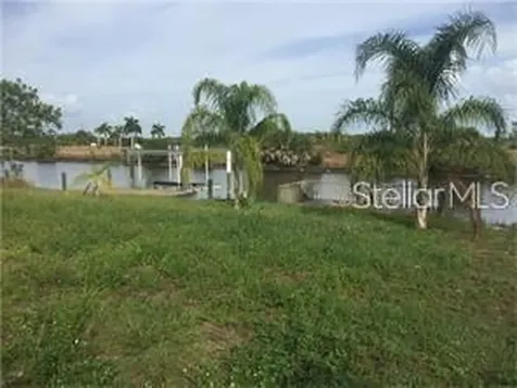 8182 Clyde Circle Port Charlotte FL 33981