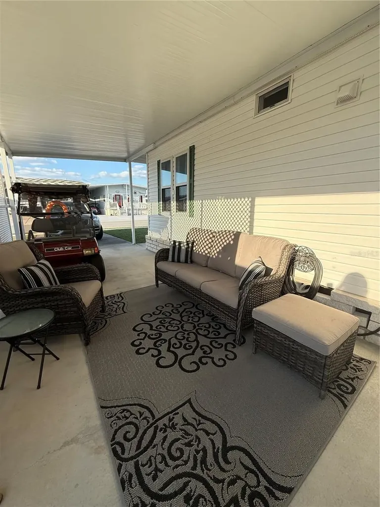 35048 Condominium Boulevard Zephyrhills FL 33541