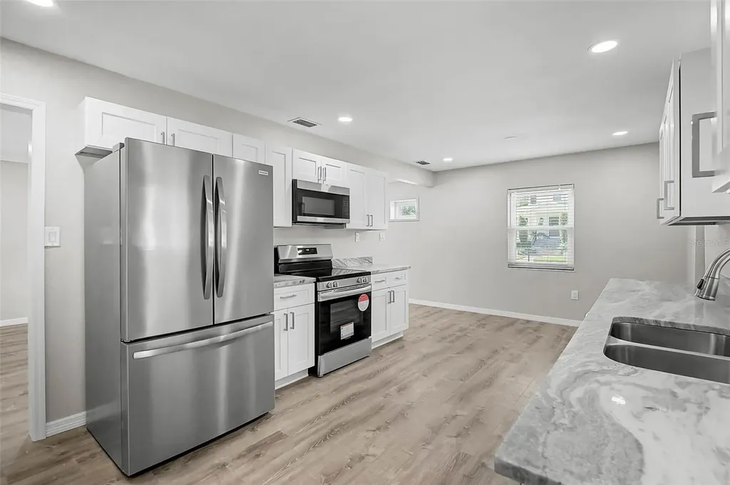 102 20th Street NE Bradenton FL 34208