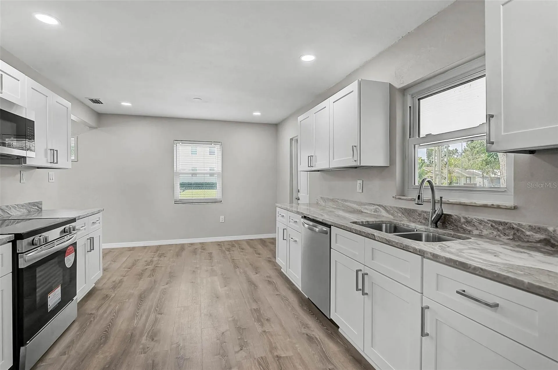 102 20th Street NE Bradenton FL 34208