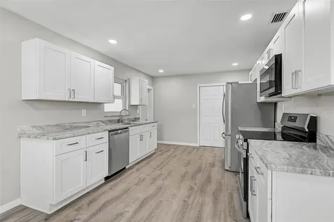 102 20th Street NE Bradenton FL 34208