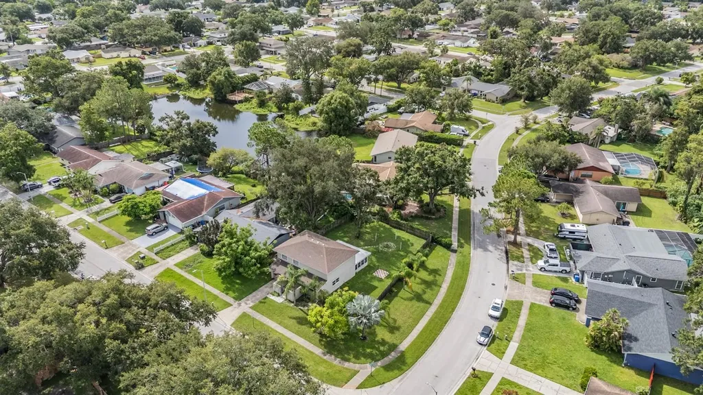 5218 Headland Hills Avenue Tampa FL 33625