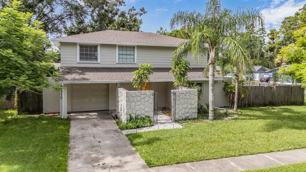 5218 Headland Hills Avenue Tampa FL 33625