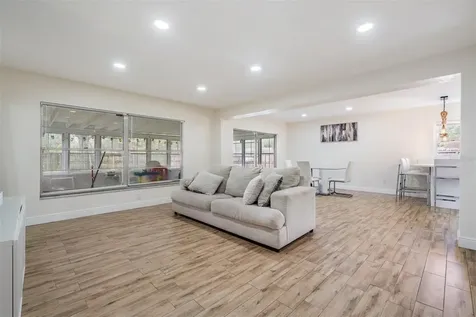 5218 Headland Hills Avenue Tampa FL 33625