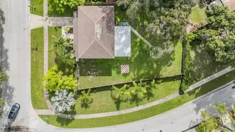 5218 Headland Hills Avenue Tampa FL 33625