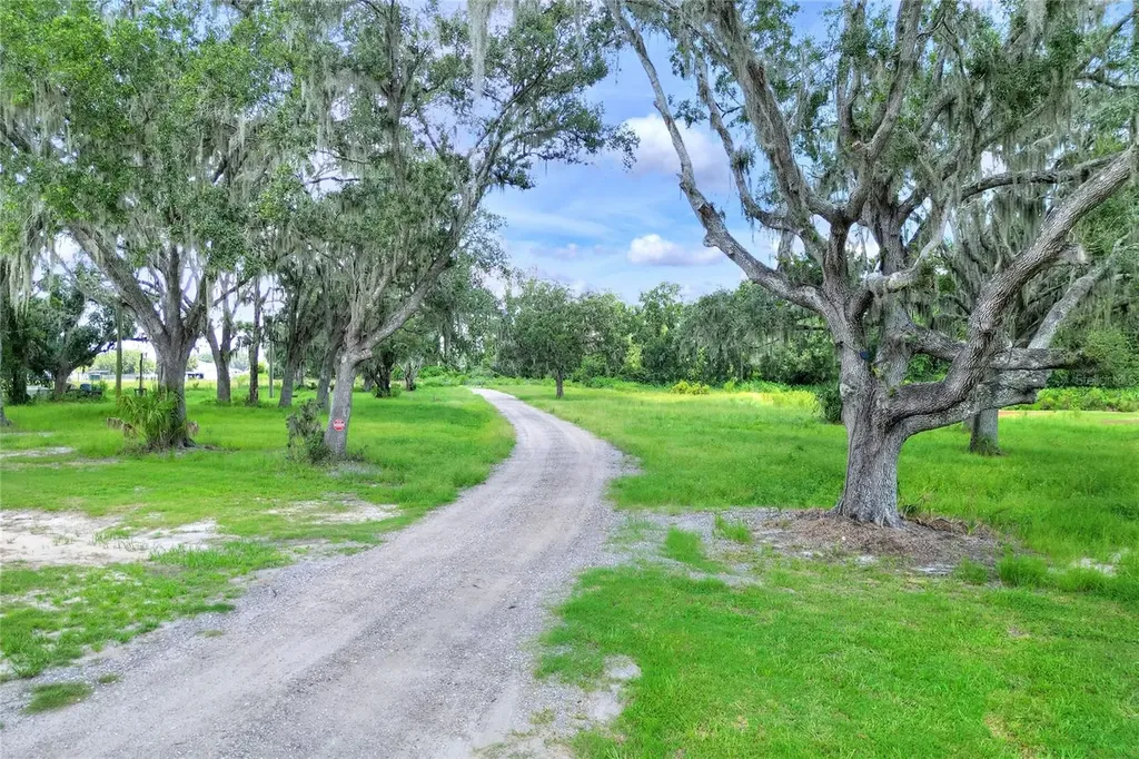 3701 E Trapnell Road Plant City FL 33566