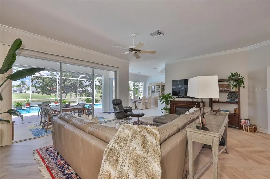 2327 Platinum Drive Sun City Center FL 33573