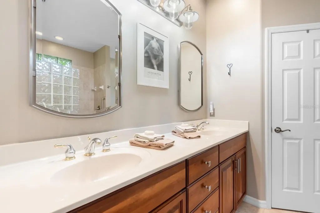4928 Three Oaks Boulevard Sarasota FL 34233