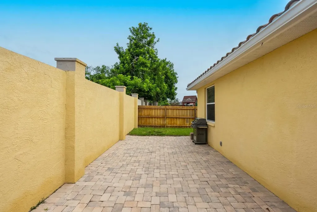 4928 Three Oaks Boulevard Sarasota FL 34233