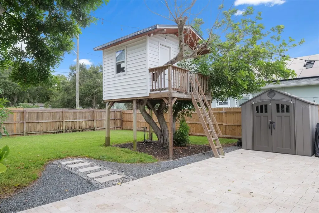 4805 16th Street N St Petersburg FL 33703