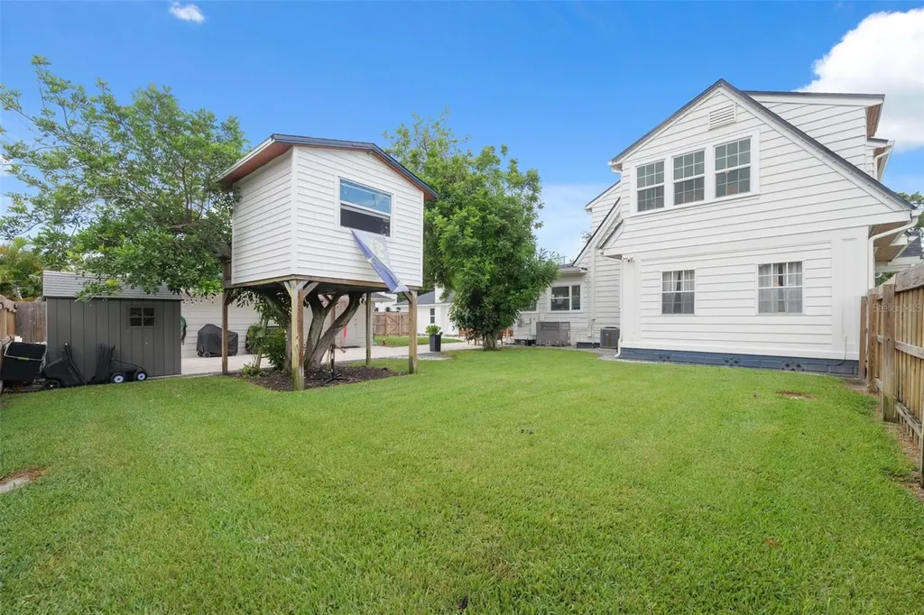 4805 16th Street N St Petersburg FL 33703