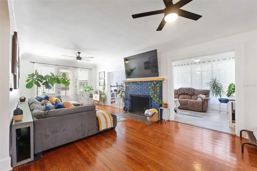 4805 16th Street N St Petersburg FL 33703