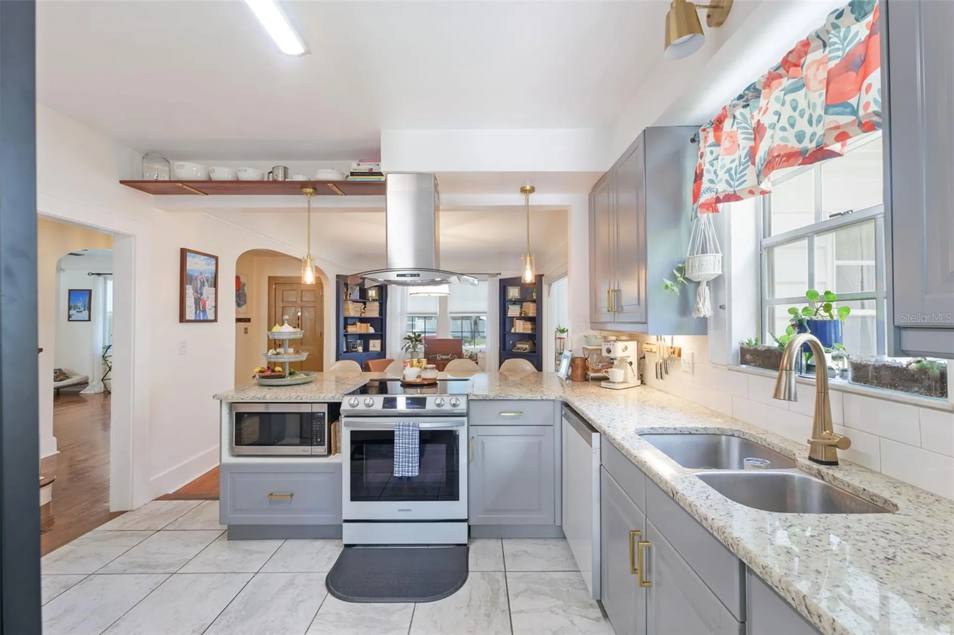 4805 16th Street N St Petersburg FL 33703