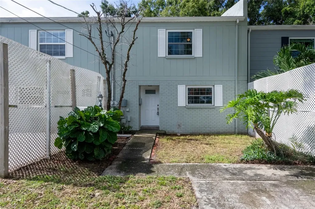 3202 W De Leon Street Tampa FL 33609
