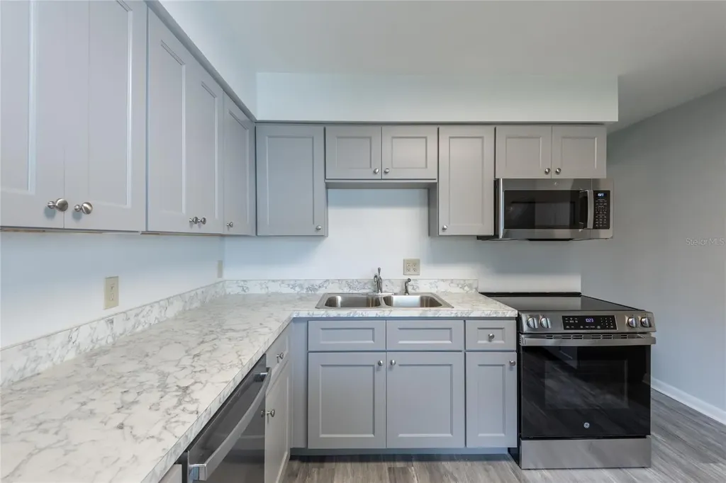 3202 W De Leon Street Tampa FL 33609