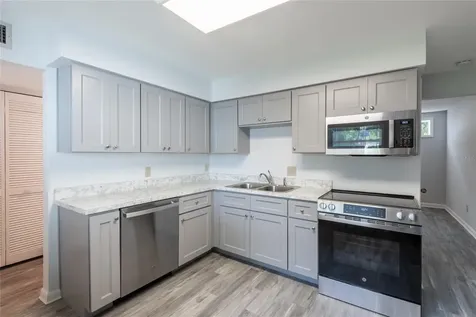 3202 W De Leon Street Tampa FL 33609