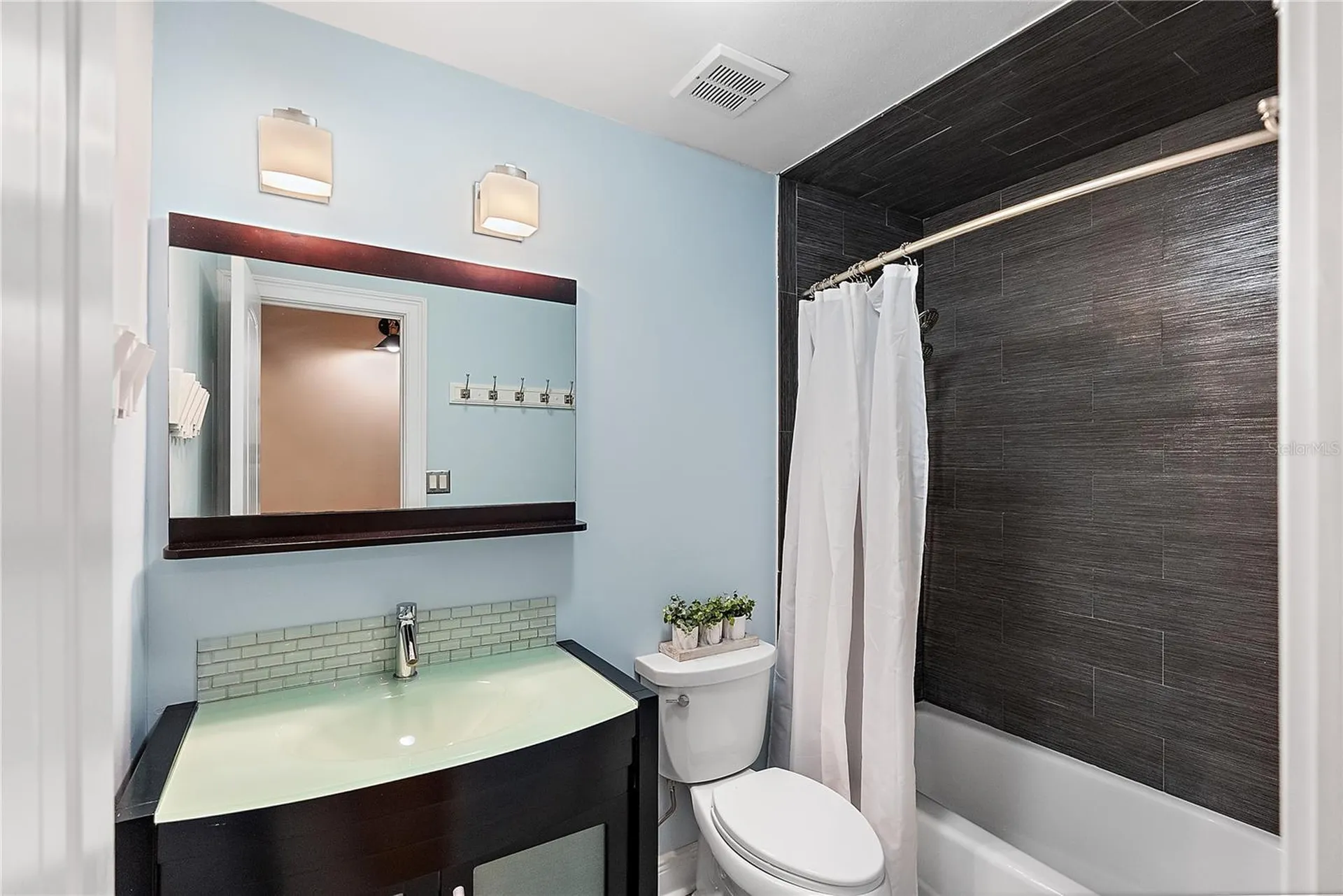 4974 Coquina Key Drive SE St Petersburg FL 33705