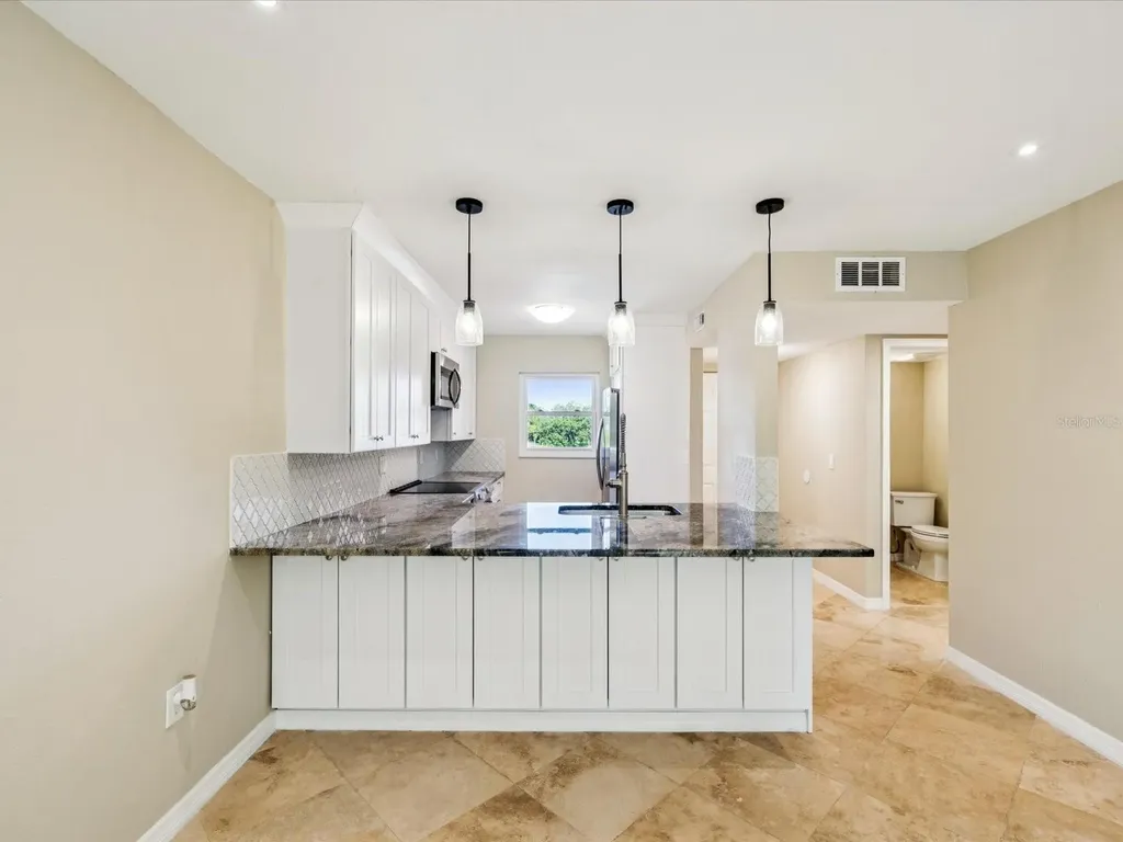 4805 Alt 19 Palm Harbor FL 34683