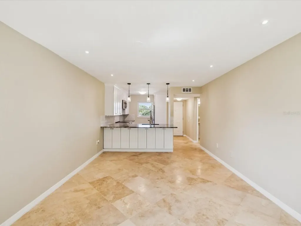 4805 Alt 19 Palm Harbor FL 34683