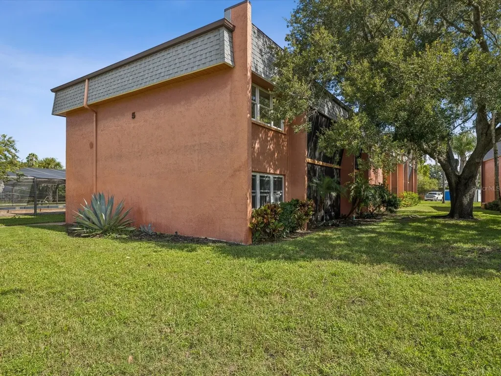 4805 Alt 19 Palm Harbor FL 34683