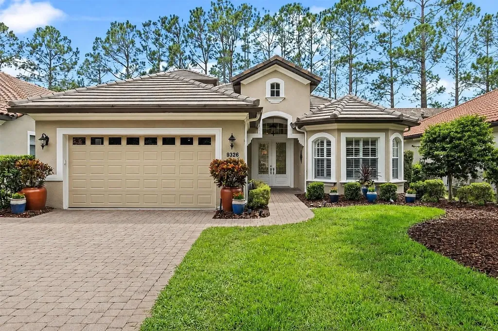 9326 San Jose Boulevard Howey In The Hills FL 34737