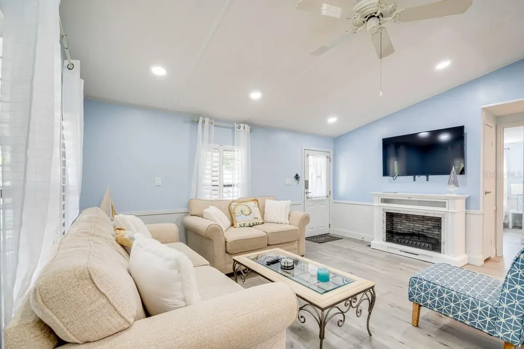 1224 Dustin Drive Lady Lake FL 32159