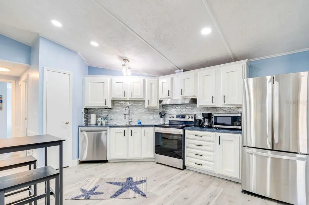 1224 Dustin Drive Lady Lake FL 32159