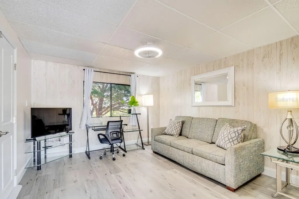 1224 Dustin Drive Lady Lake FL 32159