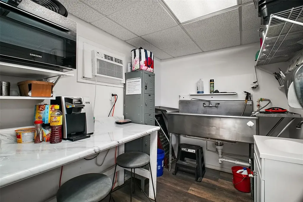 454 N Park Avenue Apopka FL 32712