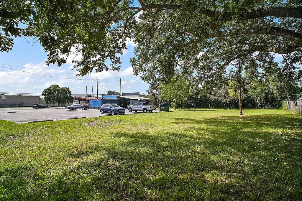 454 N Park Avenue Apopka FL 32712