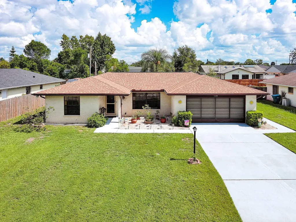 1364 Puritan Street Deltona FL 32725