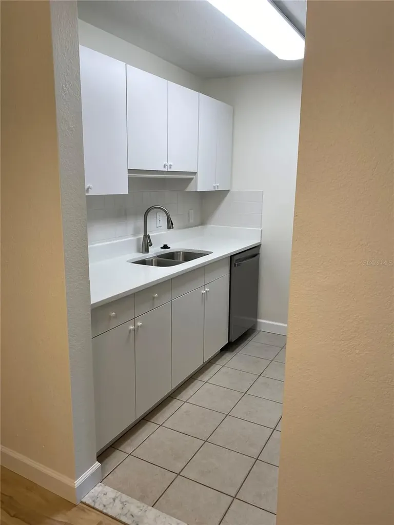 8325 112th Street Seminole FL 33772