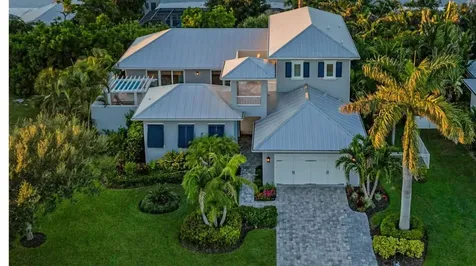 601 Triton Bend Longboat Key FL 34228