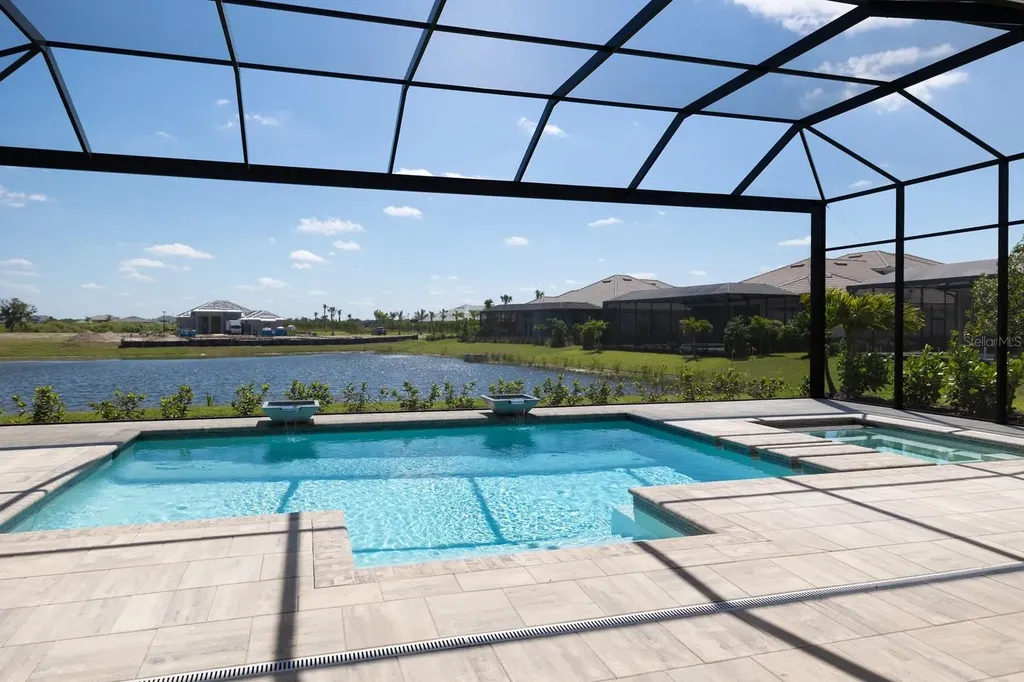 328 Blue Pearl Court Sarasota FL 34277