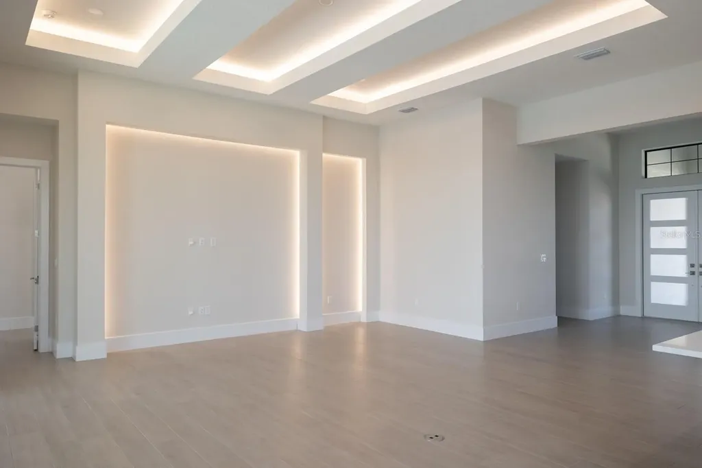 328 Blue Pearl Court Sarasota FL 34277