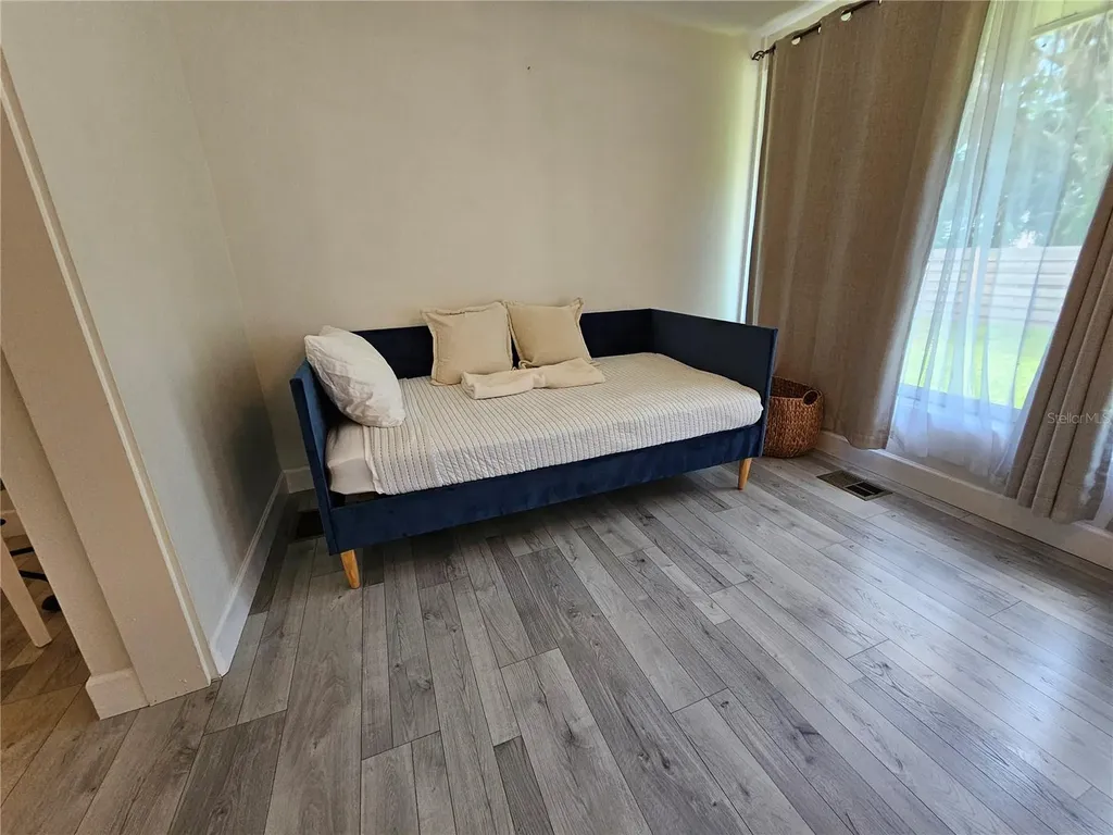 6442 Colonial Drive Sarasota FL 34231
