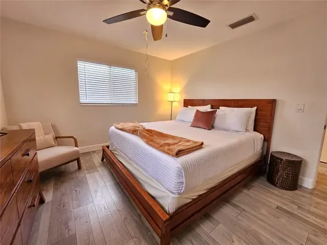 6442 Colonial Drive Sarasota FL 34231