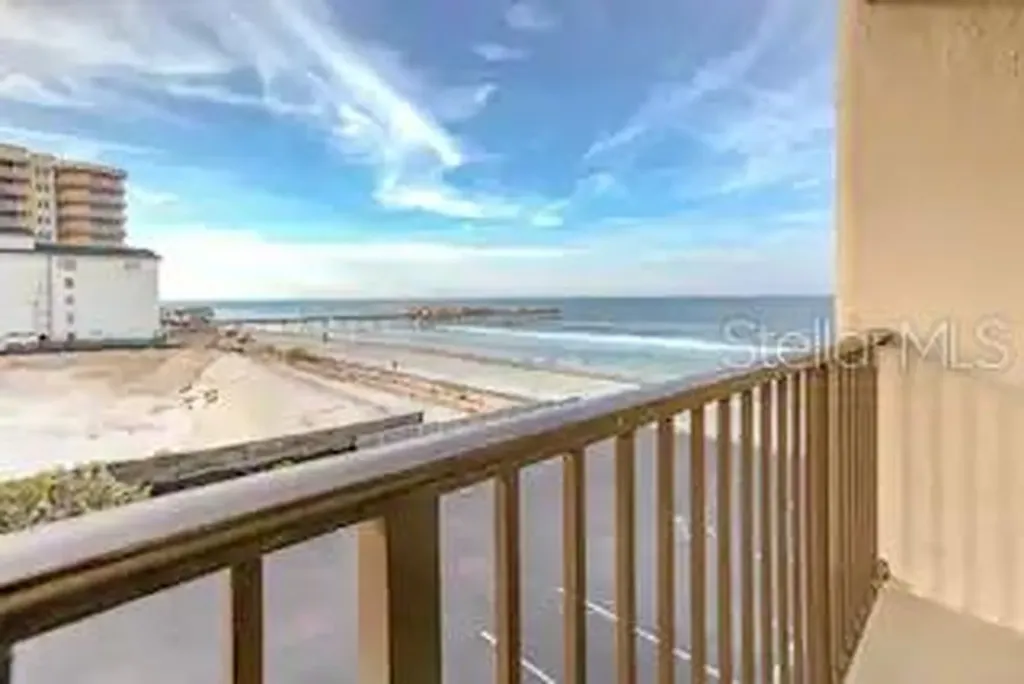 3727 S Atlantic Avenue Daytona Beach FL 32118