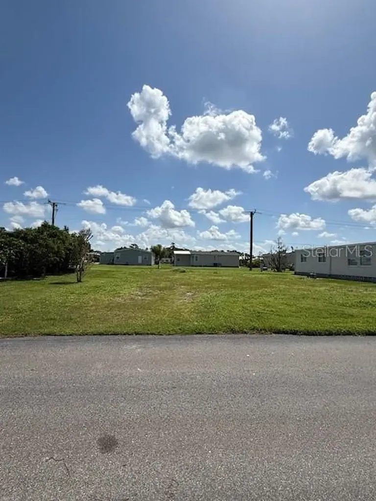 233 El Prado North Port FL 34287