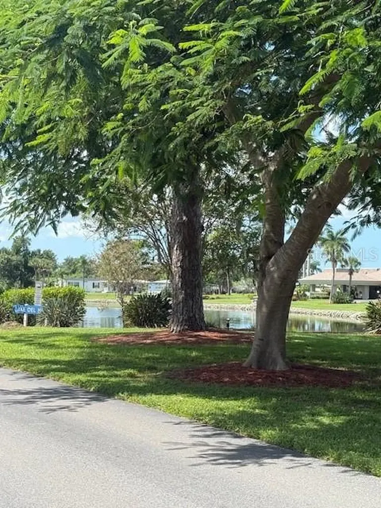 233 El Prado North Port FL 34287